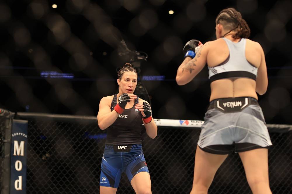 Arlene Blencowe vs Sara McMann Prediction Bellator 294 Picks