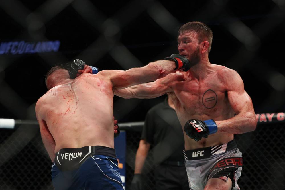 Jonathan Pearce vs David Onama Prediction UFC Picks 4/27