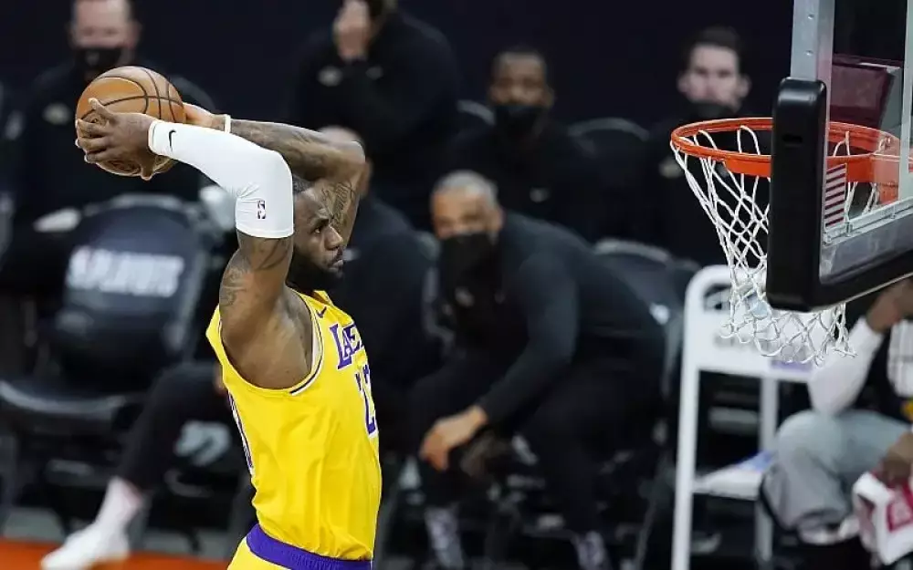 NBA Best Bet: Lakers vs Warriors Prediction 4/3