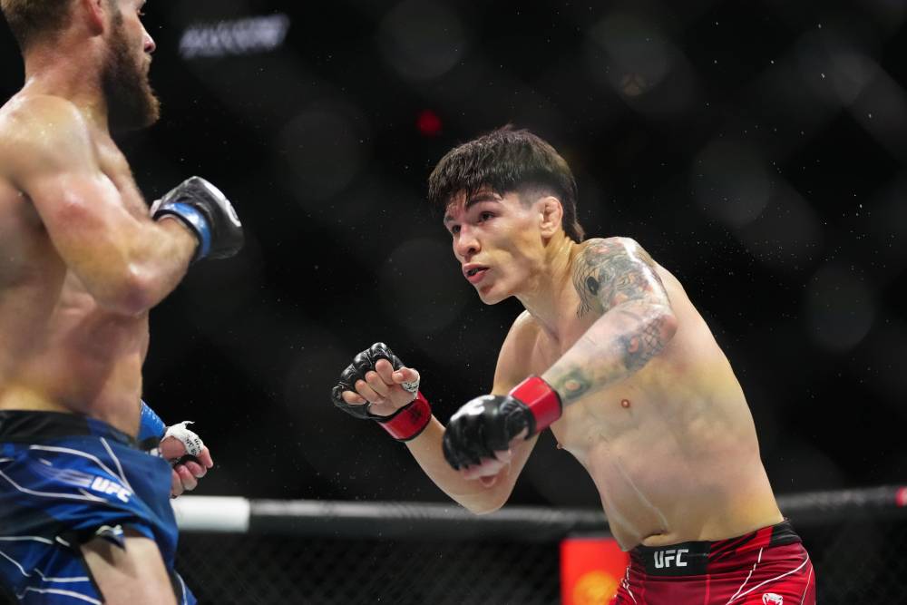 Ignacio Bahamondes vs Ludovit Klein Prediction UFC Picks 8/5