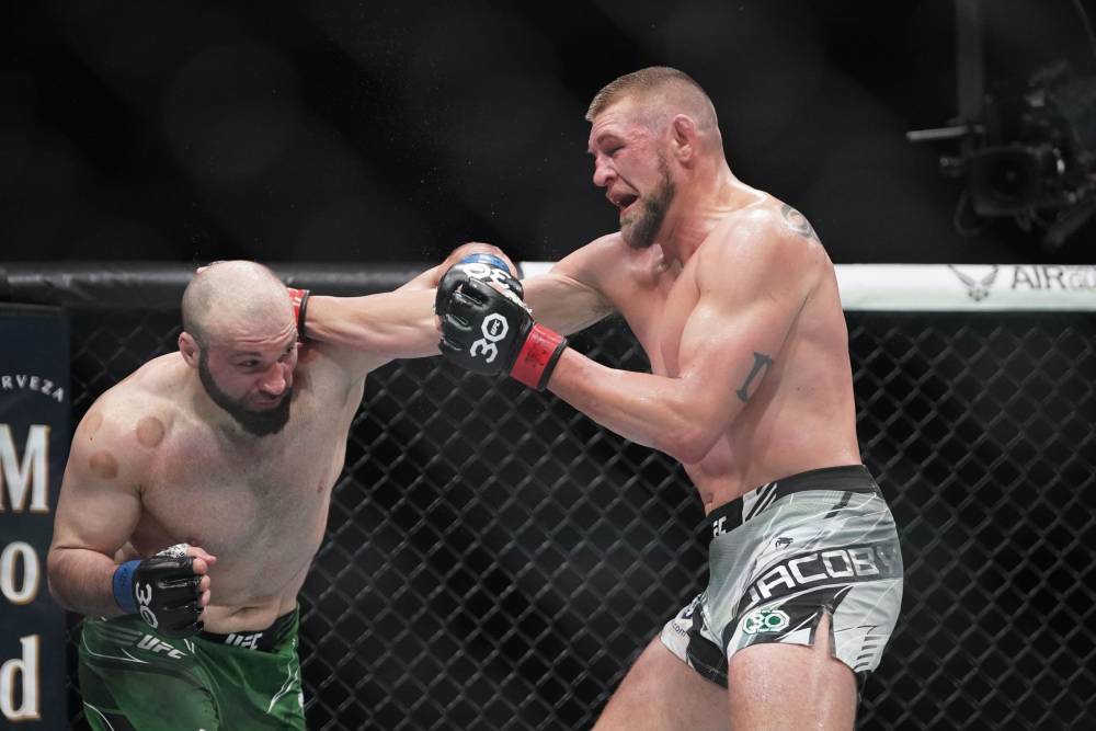 Dustin Jacoby vs Kennedy Nzechukwu Prediction UFC 8/5