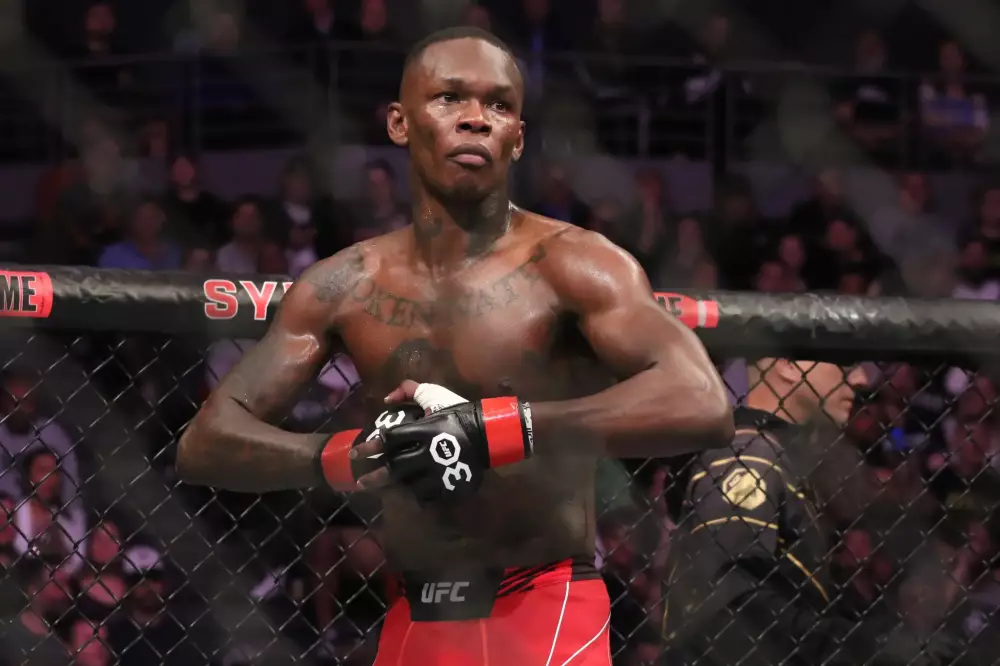 UFC 305: Du Plessis vs. Adesanya - Main Card Parlay Picks
