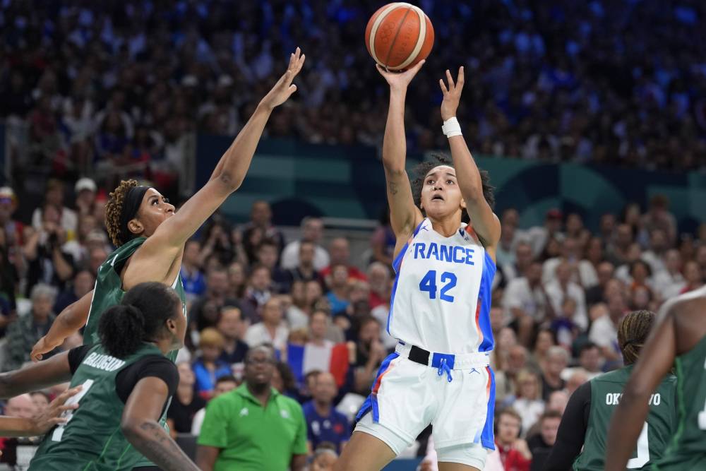 Australia vs France Prediction 2024 Olympic Women's Basketball Picks 8/4