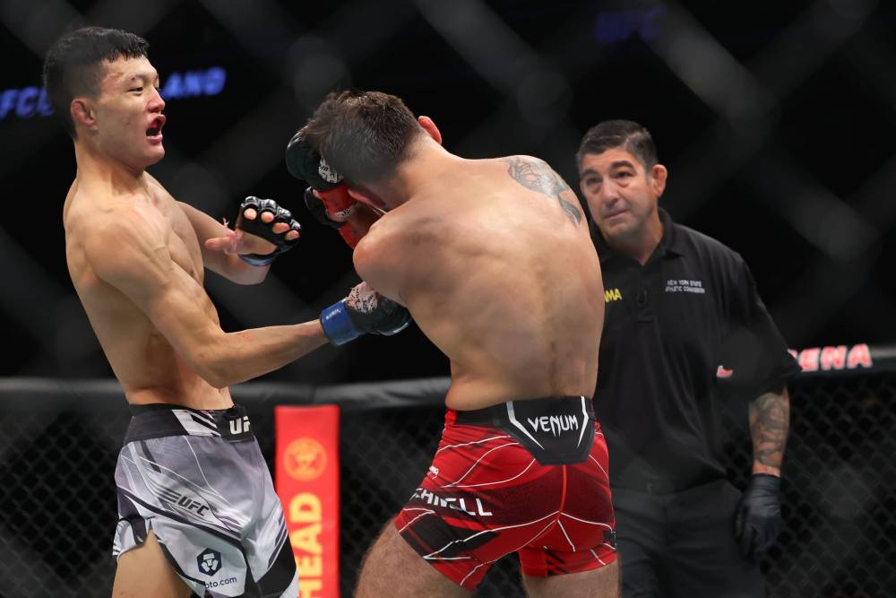 Tim Elliot vs Sumudaerji Prediction UFC Picks 12/9