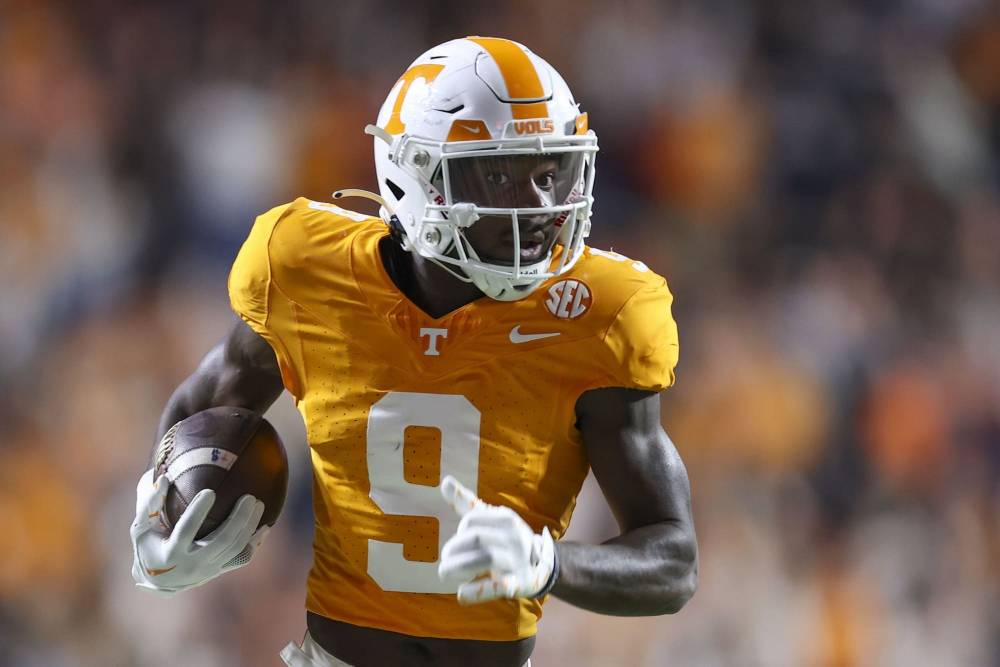 Tennessee vs Iowa Prediction NCAAF Picks 1/1