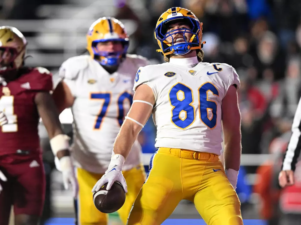 GameAbove Sports Bowl Prediction: Toledo vs Pittsburgh 12/26