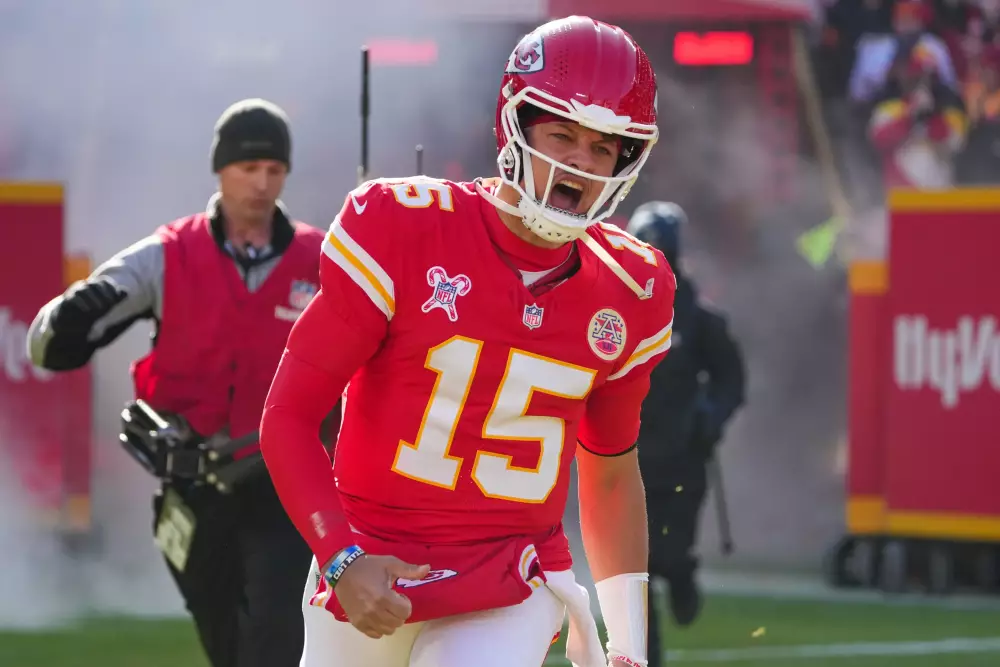 Patrick Mahomes Player Prop Bet: Chiefs vs Steelers NFL Betting Analysis 12/25