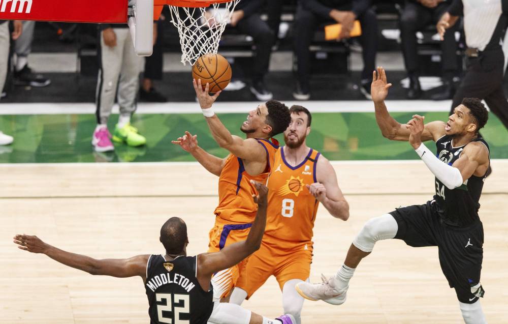 Milwaukee Bucks vs Phoenix Suns Prediction, Pick and Preview, February 10 (2/10): NBA