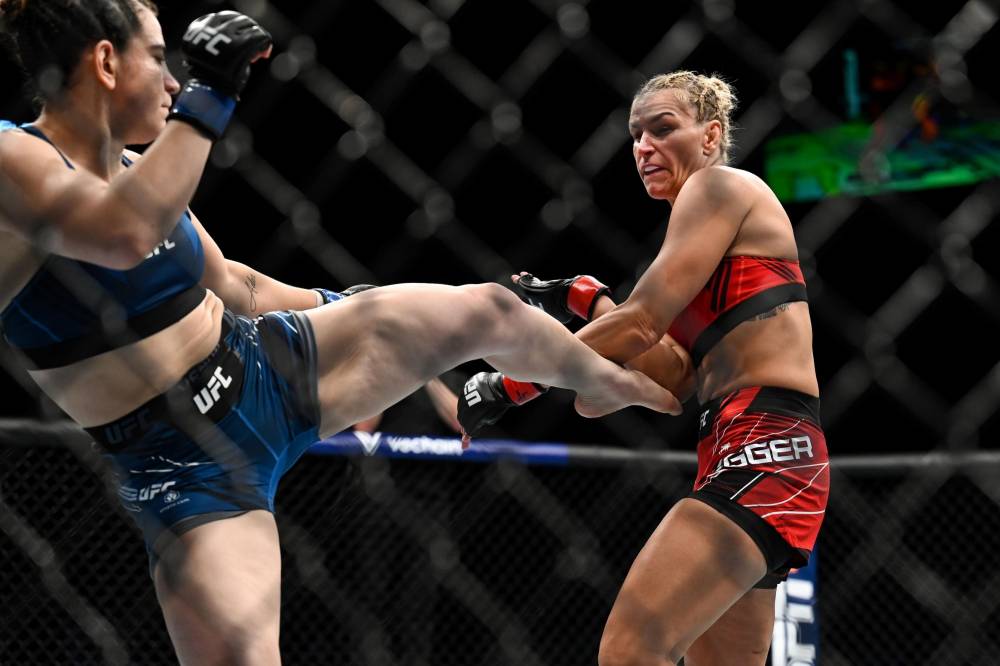 Ashlee Evans-Smith vs Ailin Perez Prediction UFC Picks 7/15