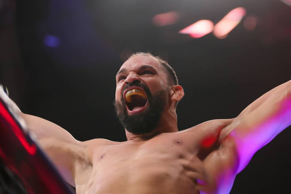 Kevin Holland vs Michal Oleksiejczuk Prediction UFC 302 6/1