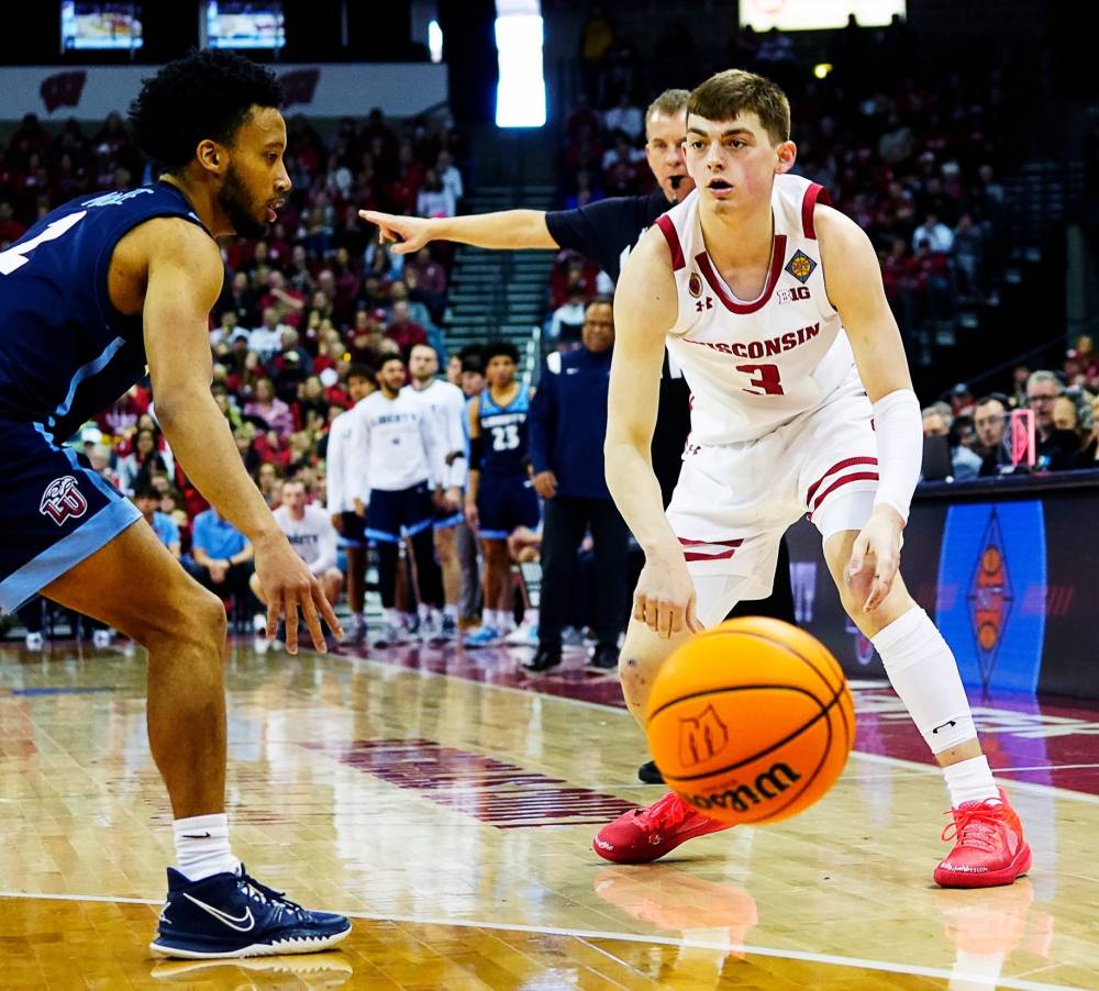 Oregon vs Wisconsin NCAAB Picks Experts NIT Showdown 3/21