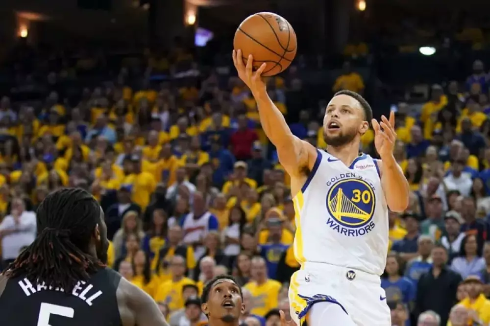 Stephen Curry Player Prop Bet: Warriors vs Raptors Prediction 3/20