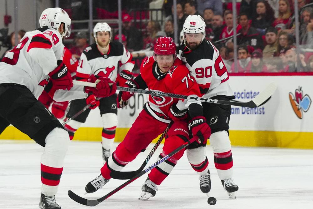 Hurricanes vs Devils Prediction Game 2 NHL Playoffs 5/5