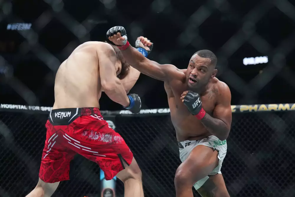 Almeida vs Potieria Prediction UFC 307 Odds and Picks 10/5