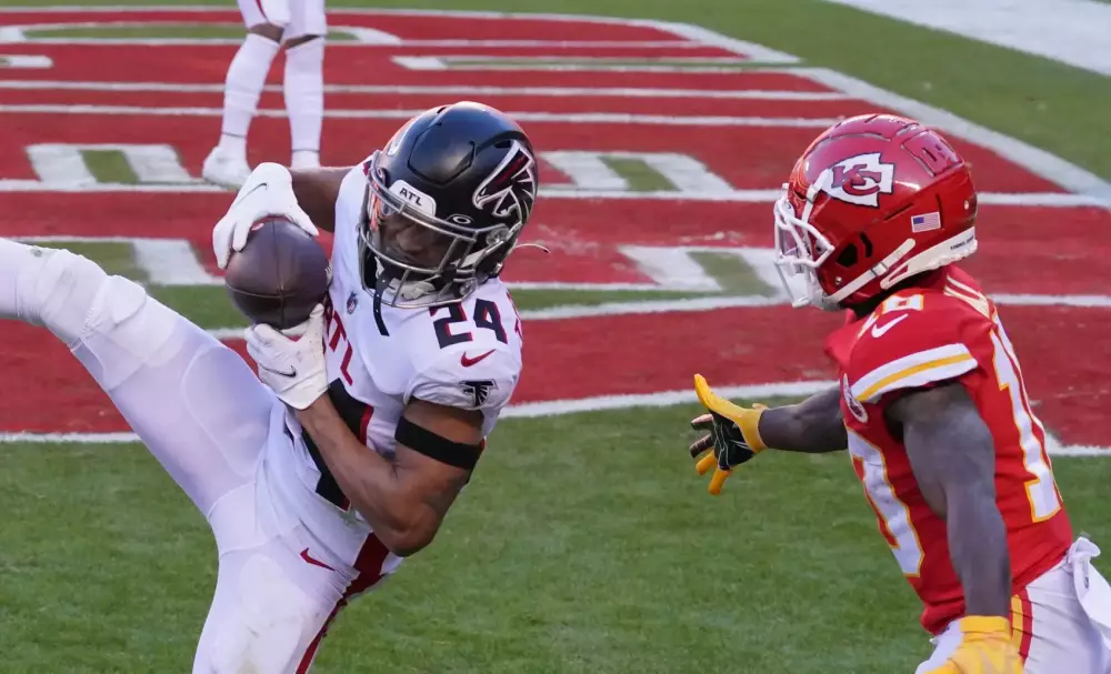 Falcons vs Chiefs Prediction NFL SNF Picks 9/22