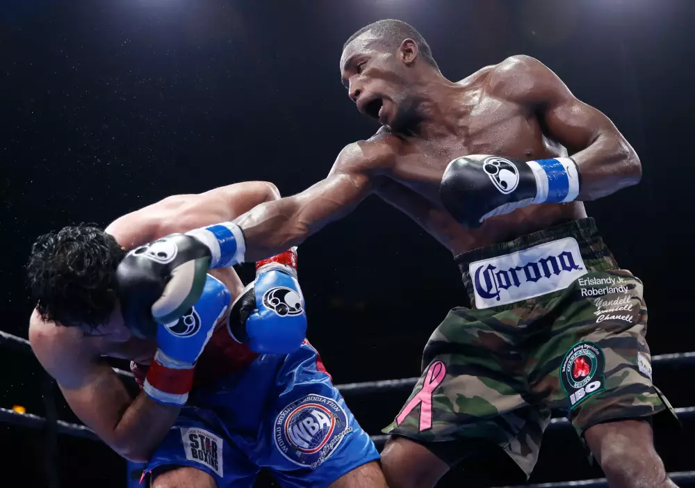 Boxing Experts Predictions: Erislandy Lara vs Danny Garcia 9/14