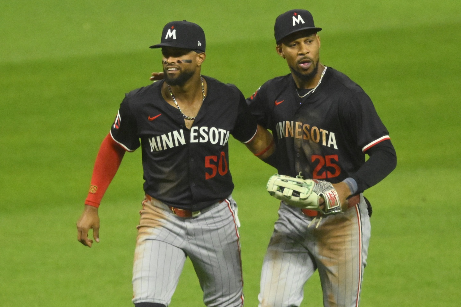 EASY EASY Money on this Spread - Guardians vs Twins 9/18