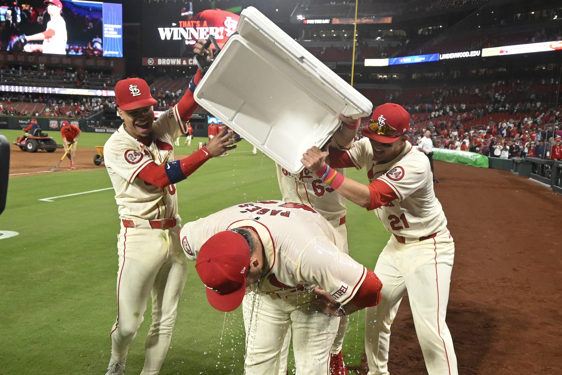 EASY MONEYLINE on Seattle Mariners vs Cardinals 9/8