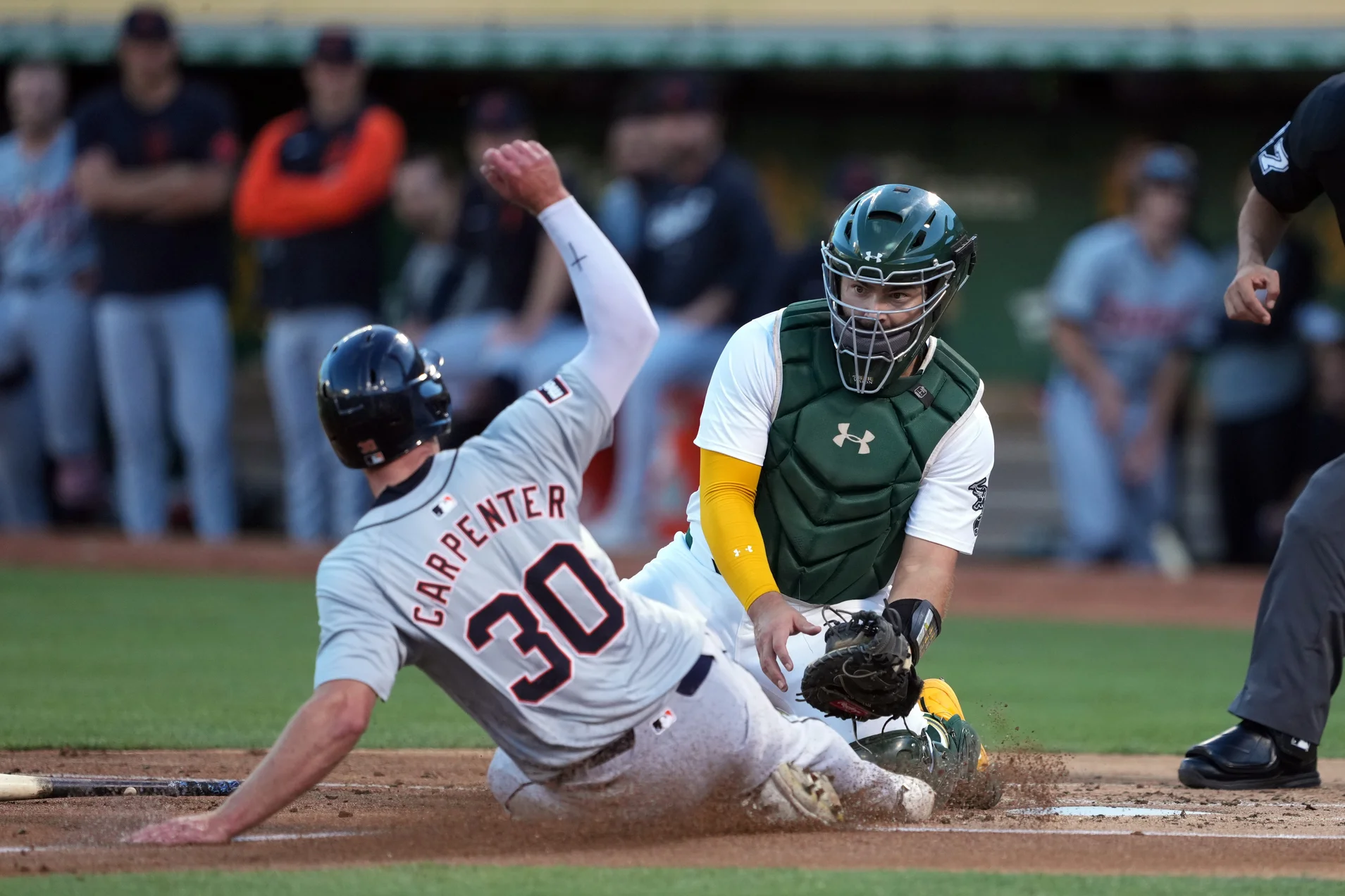 Kerry Carpenter Prop Bet vs Tigers 9/1