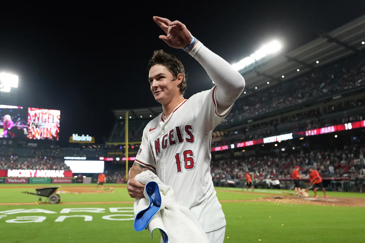Cash this Mickey Moniak Prop vs Dodgers 9/1