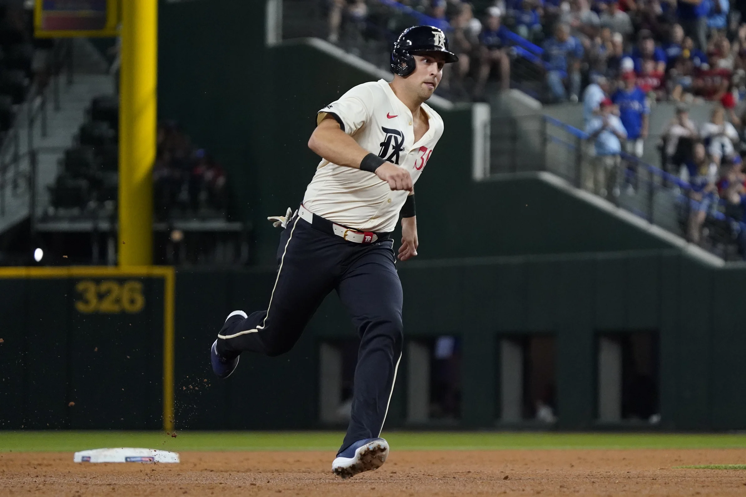 Nathaniel Lowe Player Props Prediction: Twins vs Rangers