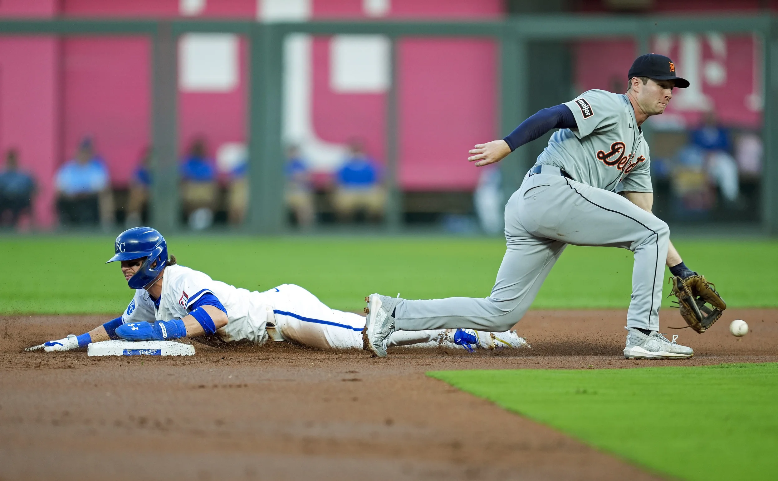 Cash this Trey Sweeney Prop vs Royals 9/18