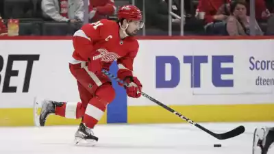 Red Wings vs. Flyers - NHL Predictions from Experts - 3/25