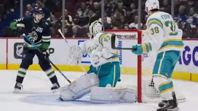 Sharks vs Canucks NHL Experts Picks and Predictions for 3/23