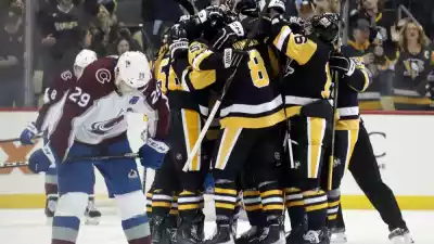 Penguins vs Avalanche NHL Picks Experts Weigh in for 3/22
