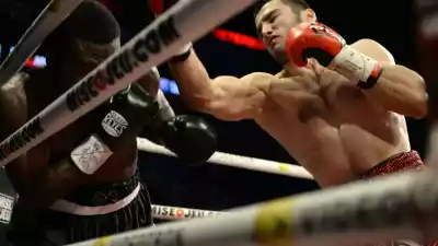Beterbiev vs Bivol Prediction Boxing Odds and Picks 10/12