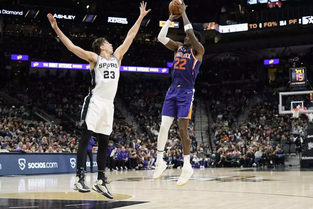 Suns vs Spurs Prediction NBA Experts Picks Tonight 4/4