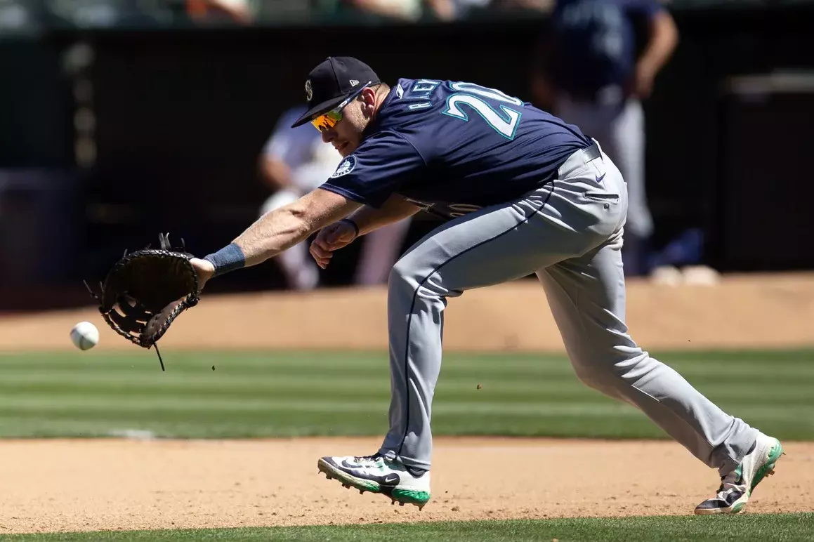 Profit with Luke Raley Prop vs Cardinals 9/1
