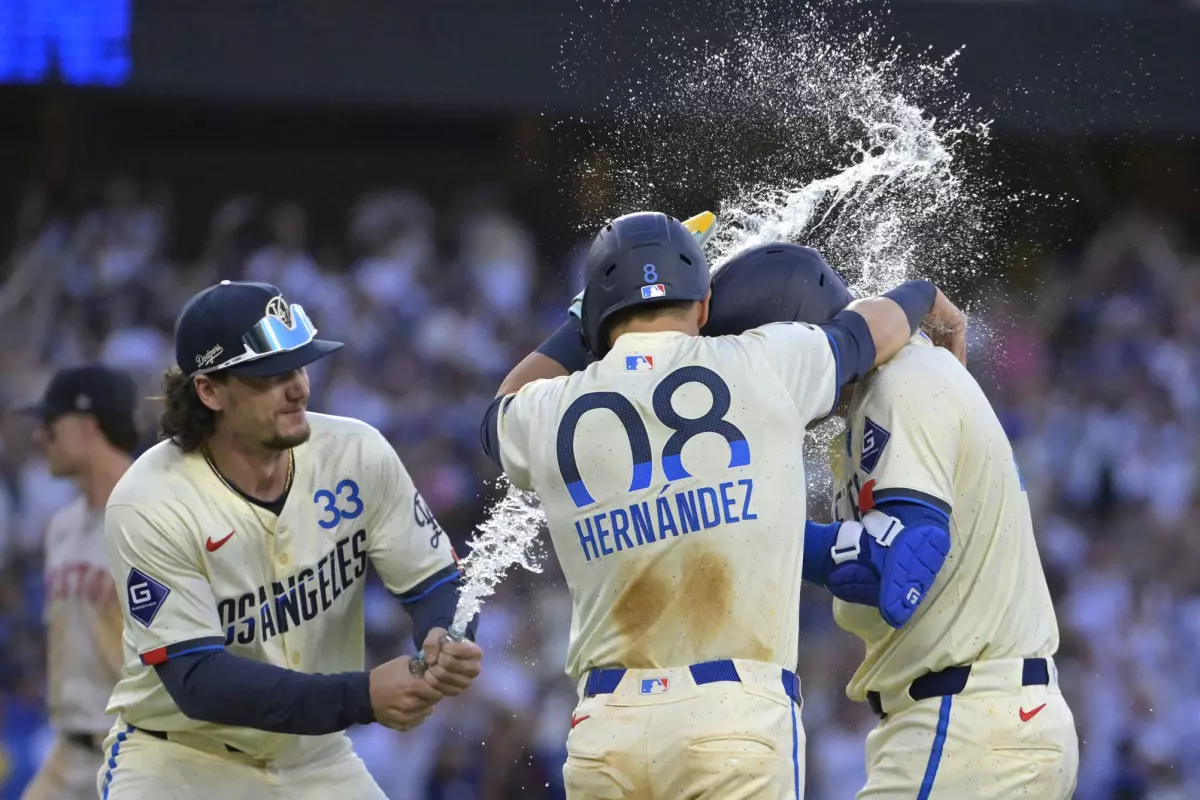 Enrique Hernandez MLB Props - Giants vs Dodgers 7/22