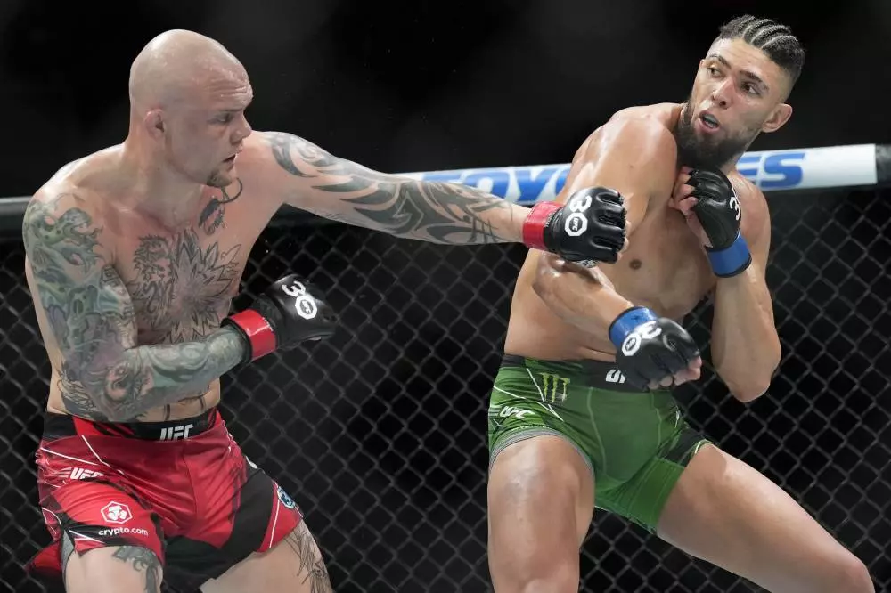 Anthony Smith vs Vitor Petrino Prediction UFC 301 Picks 5/4