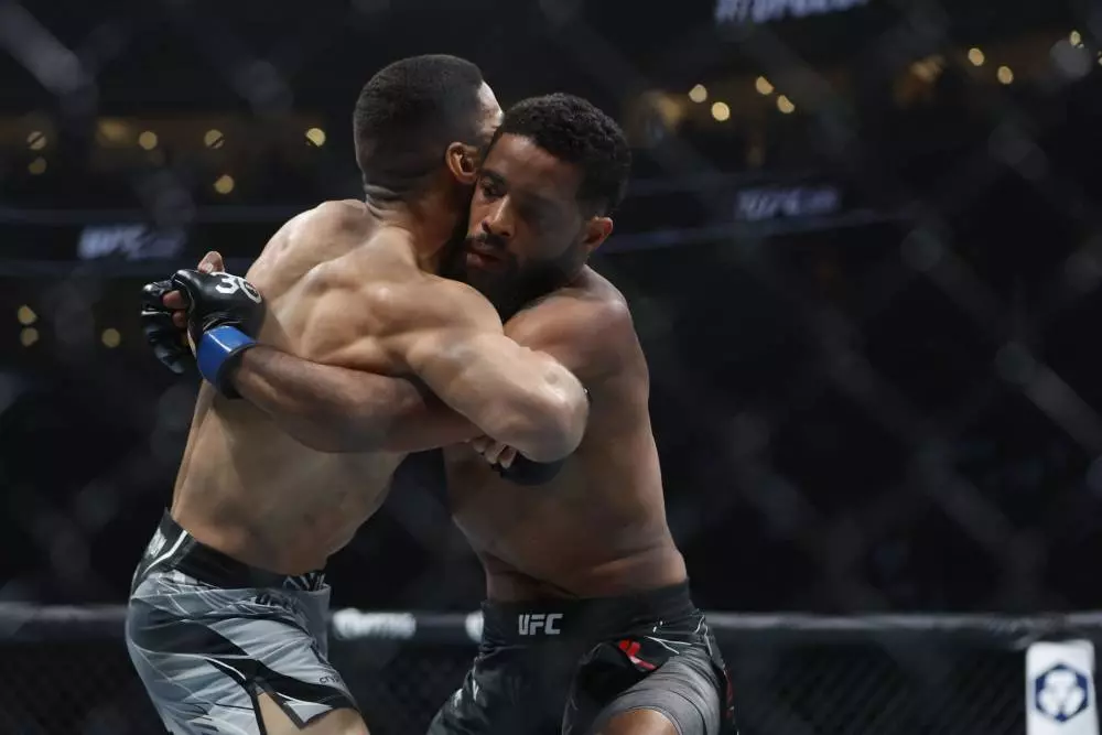 Trevin Giles vs Carlos Prates Prediction UFC Picks 2/10