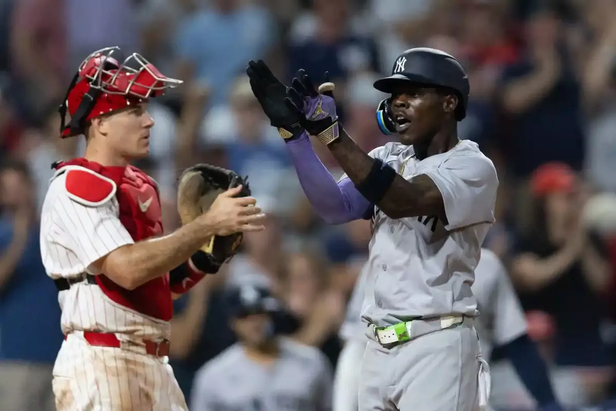 J.T. Realmuto Player Props: Phillies vs Mariners 8/2