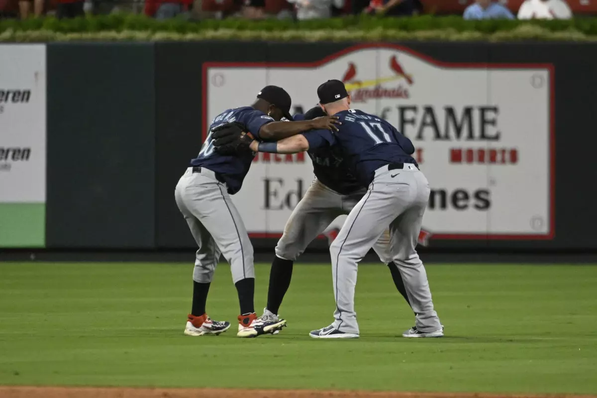 Cash this Julio Rodriguez Prop vs Cardinals 9/8