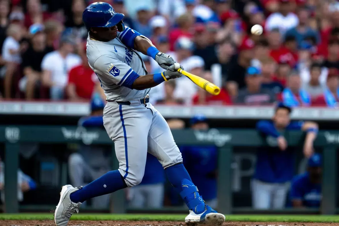 Dairon Blanco Player Props Prediction: Royals vs Reds