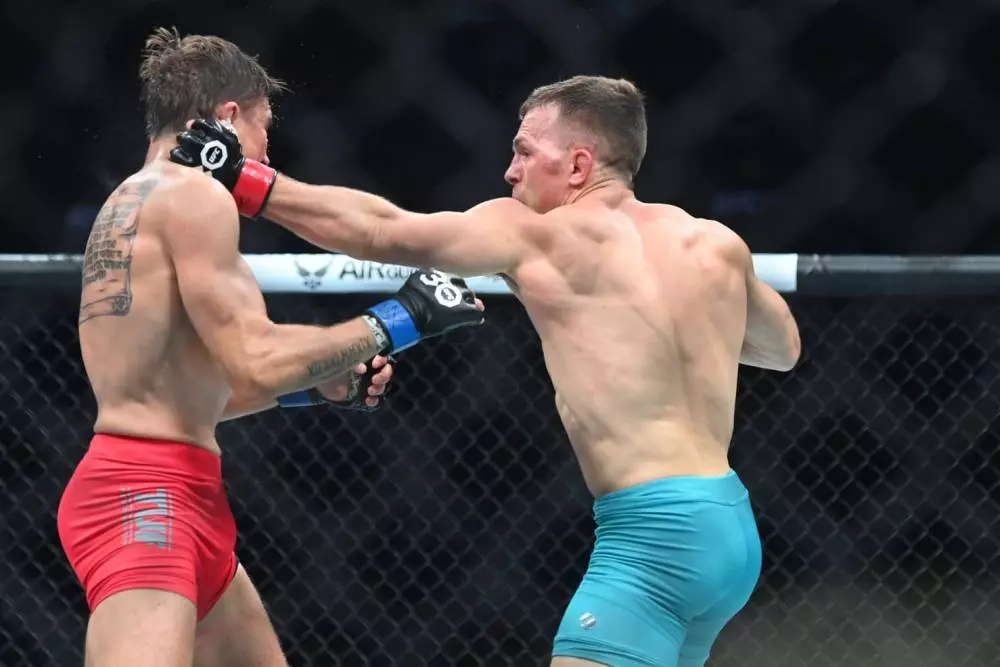 Brad Katona vs Garrett Armfield Prediction UFC 297 1/20