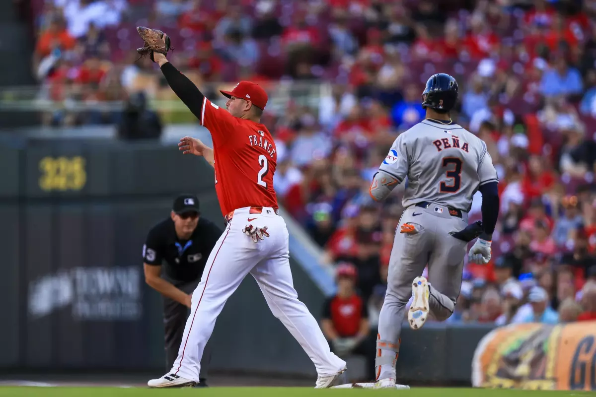 Cash This Jeremy Pena Prop vs Reds 9/4