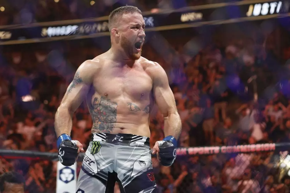 Justin Gaethje vs Max Holloway Prediction UFC 300 Picks 4/13