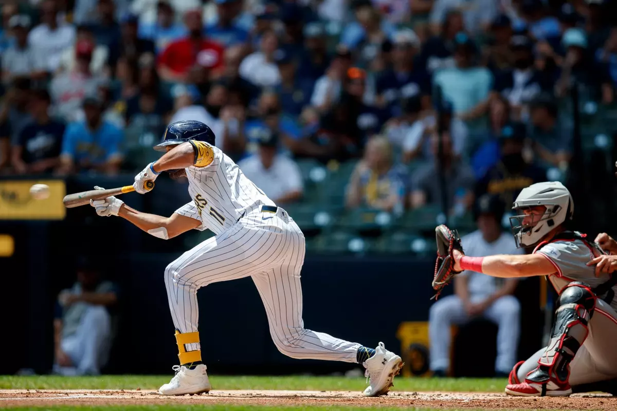 Cincinnati Reds vs Milwaukee Brewers Moneyline Prediction 8/30