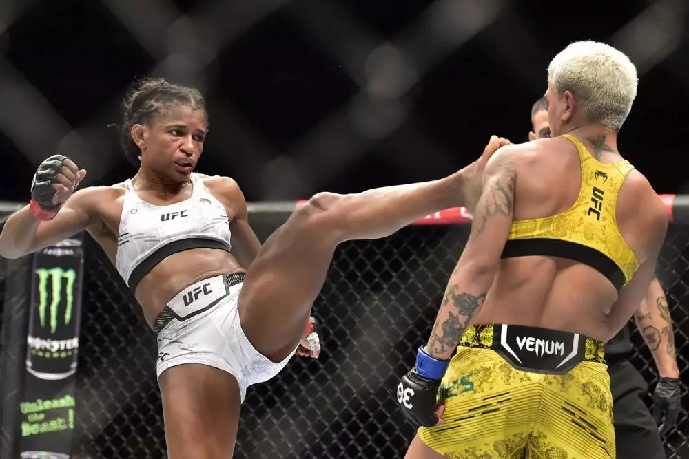 Luana Pinheiro vs Angela Hill Prediction UFC Picks 5/18