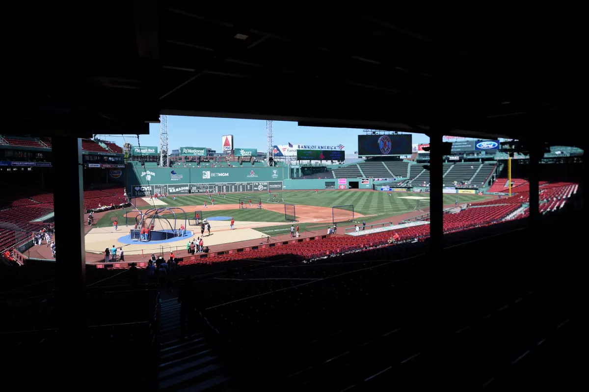 EASY EASY Money on this Over/Under: Mariners vs Cardinals