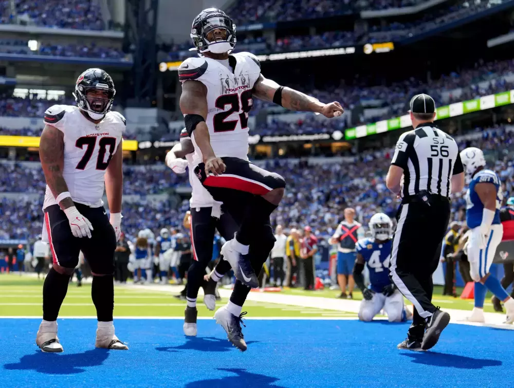 Tap for 67% win Expert Texans vs Bears Prediction NFL SNF Picks 9/15