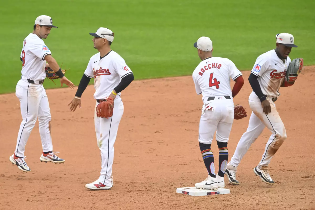 EASY EASY Money on this Over/Under - White Sox vs Guardians 9/9