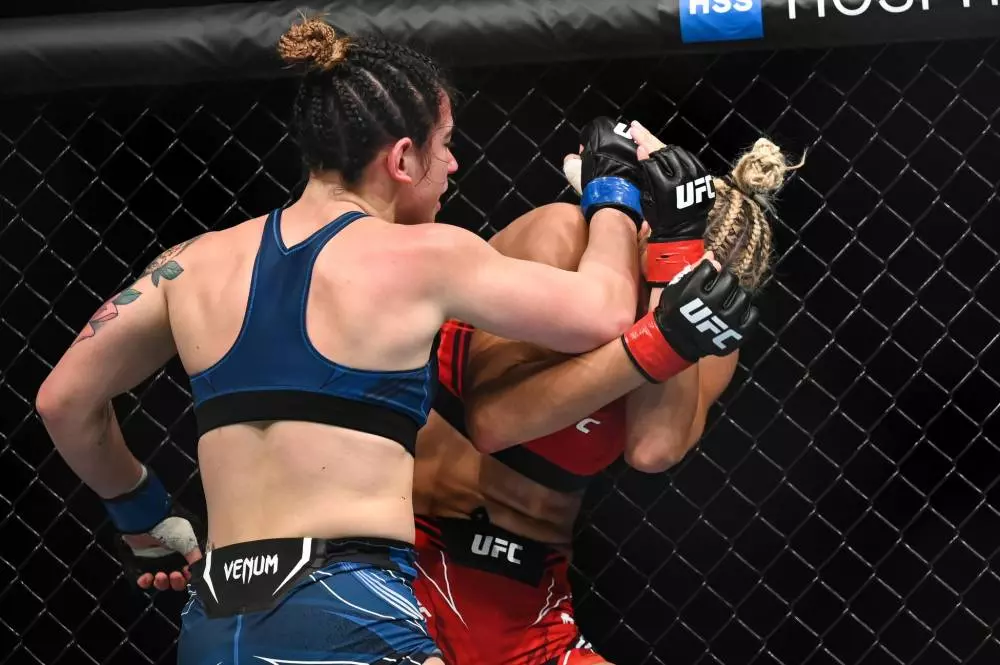 Ailin Perez vs Joselyne Edwards Prediction UFC 302 Picks 6/1