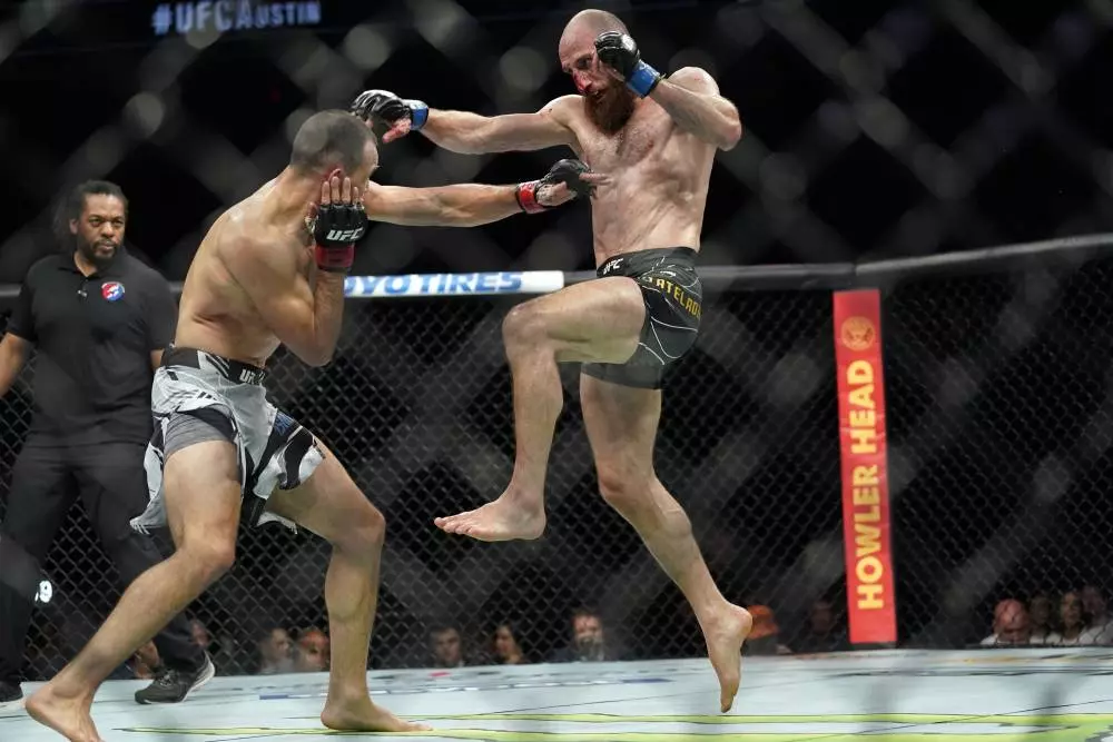 Damir Ismagulov vs Grant Dawson Prediction UFC Picks 7/1