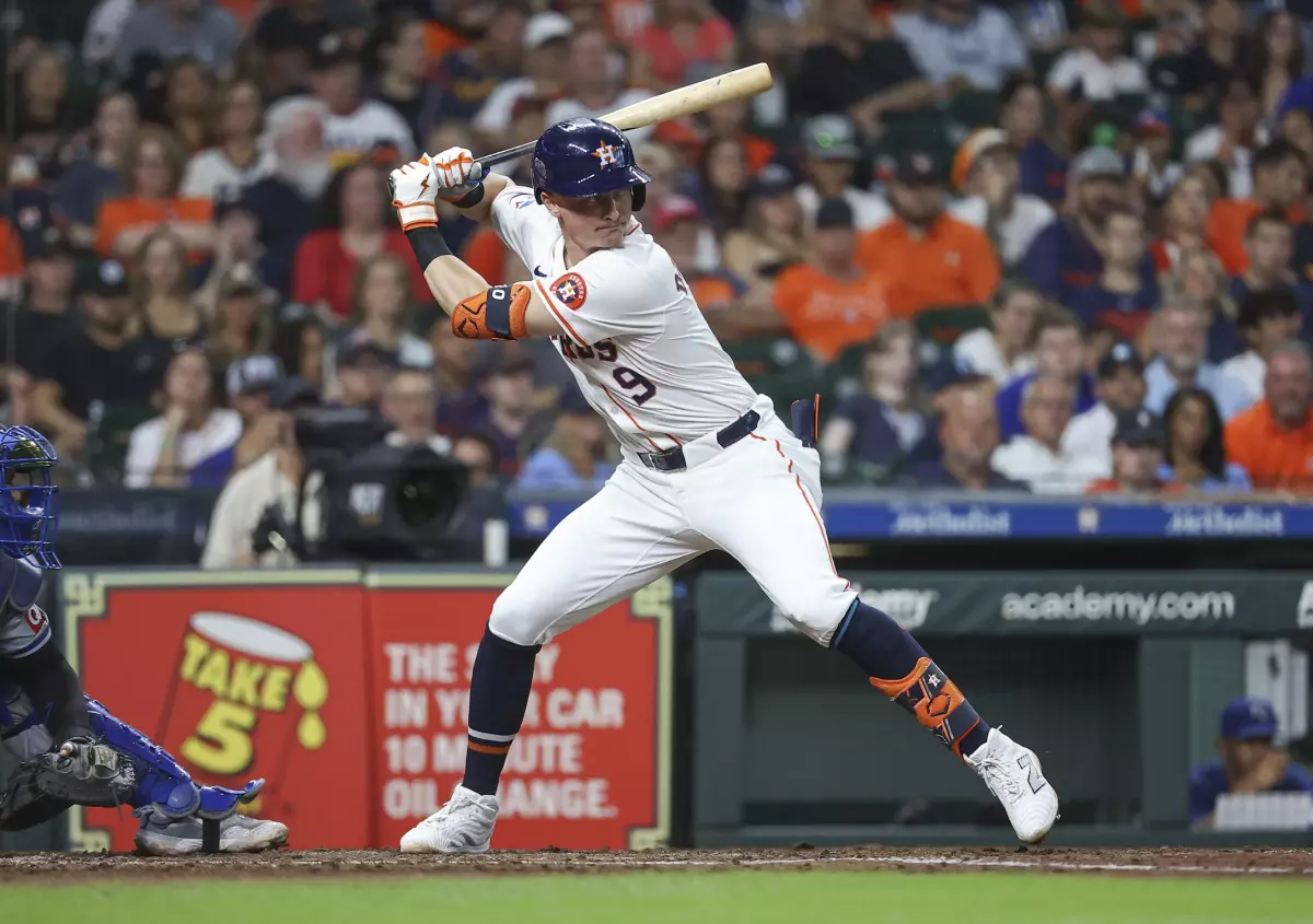 Cash this Zach Dezenzo Prop vs Reds 9/4