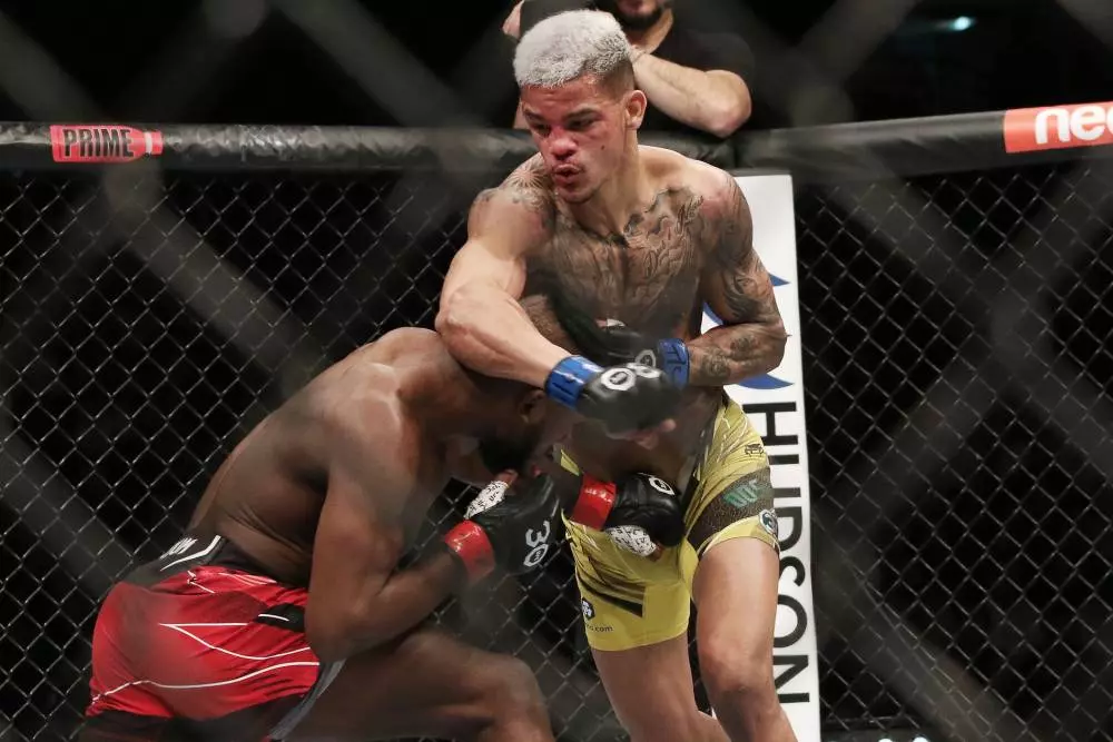 Victor Altamirano vs Felipe dos Santos Prediction UFC 2/24